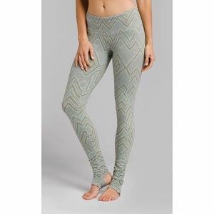Organic Cotton and Hemp Serefina Prana Leggings